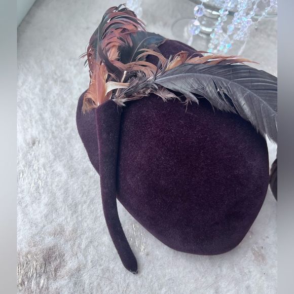 Vintage 1940s Howard Hodge NY Calot Juliet Style Hat Pheasant Feather Fascinator - Picture 6 of 7